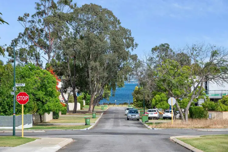 Fifth view of Homely unit listing, 4/11A Collier Street, Applecross WA 6153