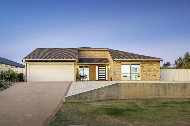4 Tarolinta Gardens, Ocean Reef WA 6027