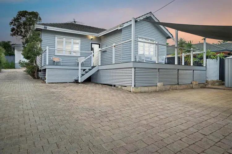 131 Holbeck Street, Doubleview WA 6018