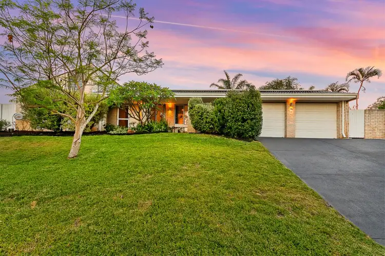 16 Burgess Street, Hamersley WA 6022