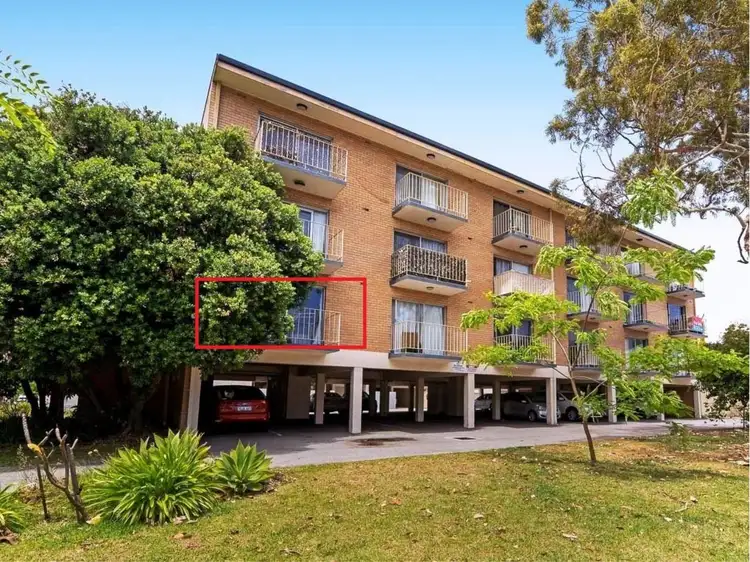 2/212 Hampden Road