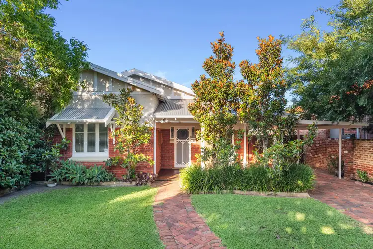 218 Ninth Avenue, Inglewood WA 6052