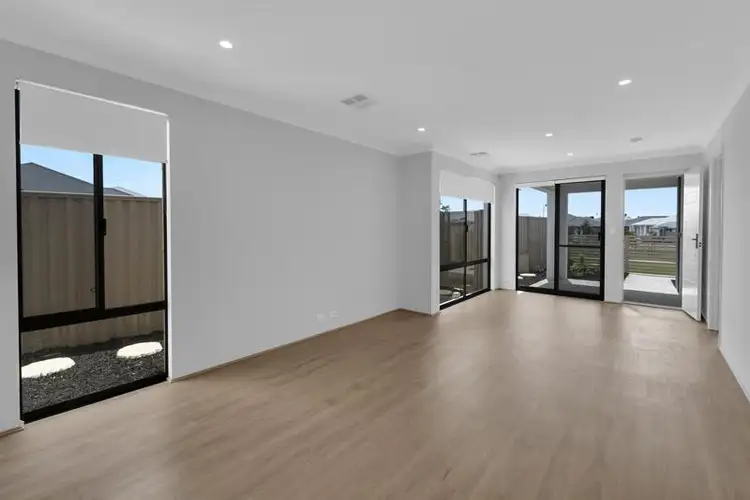 Seventh view of Homely house listing, 20 Owlpen Way, Baldivis WA 6171