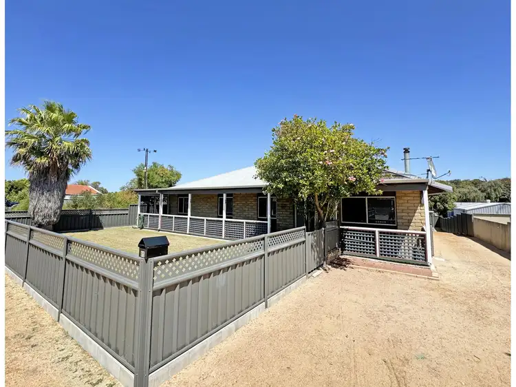 85 Burton Road