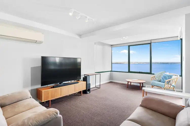 92/4 Crawley Avenue, Crawley WA 6009
