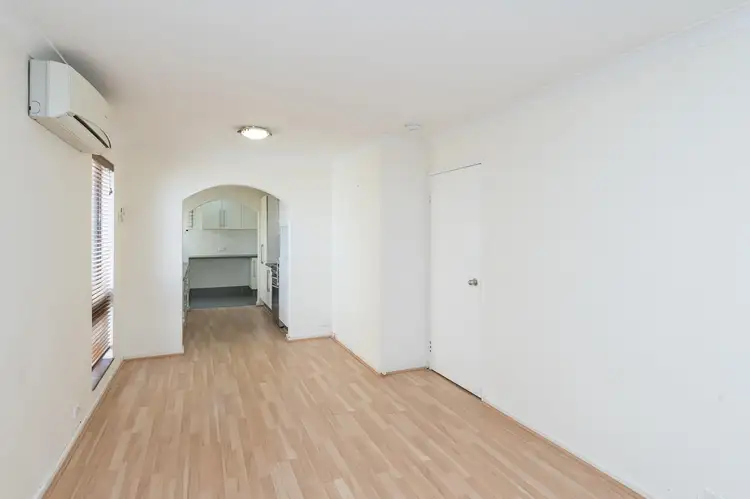 Sixth view of Homely villa listing, 11/10 Golf View Street, Yokine WA 6060