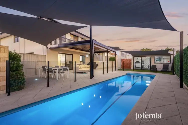 38 Kookaburra Street, Stirling WA 6021