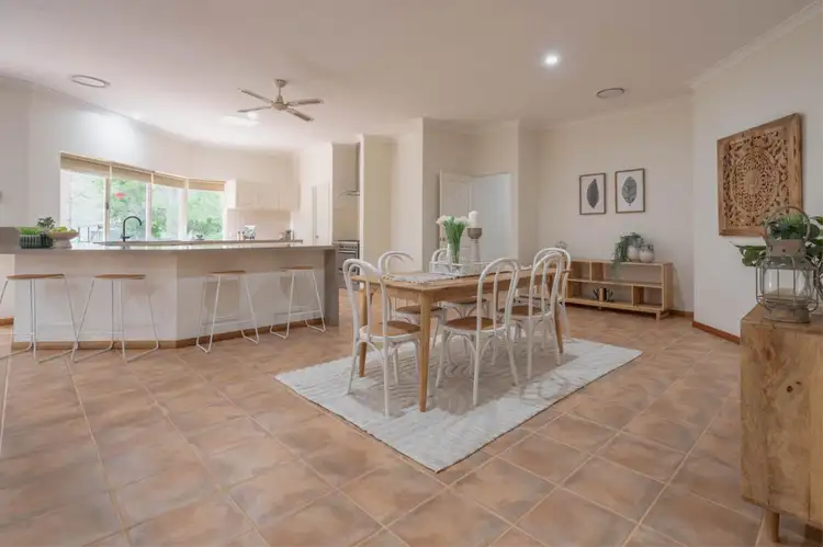 6 Casselton Grove, Margaret River WA 6285
