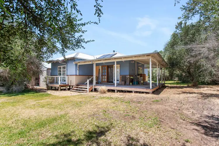 1804 Mandurah  Road