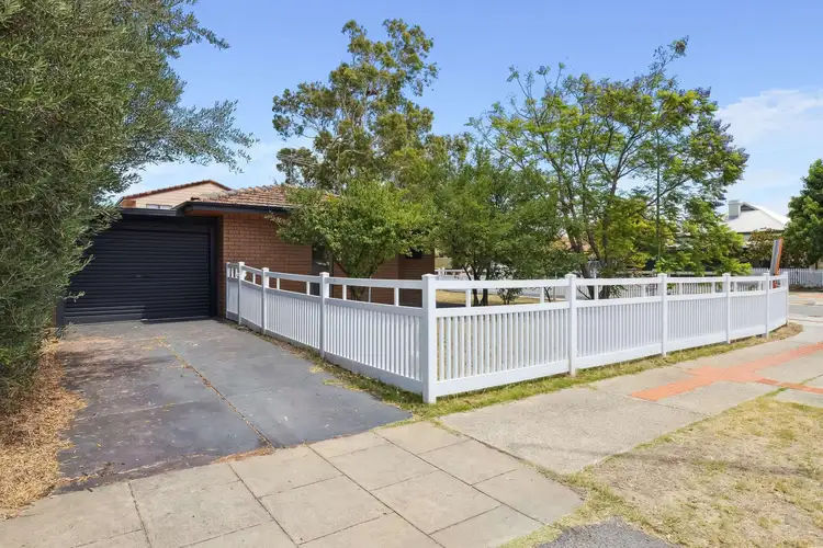 9a Saleham Street