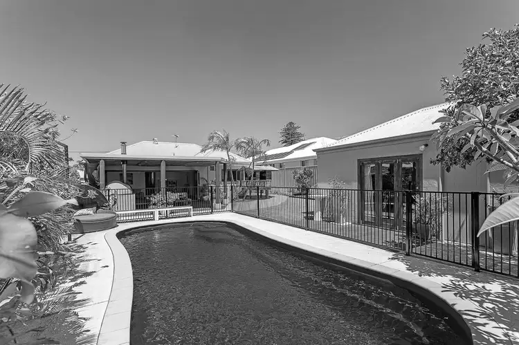 11 Paramatta Road
