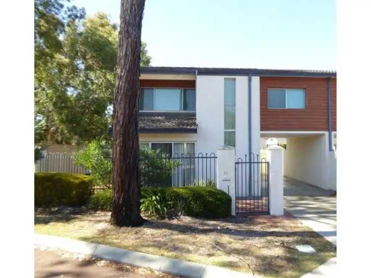 11/24 Melinga Crescent