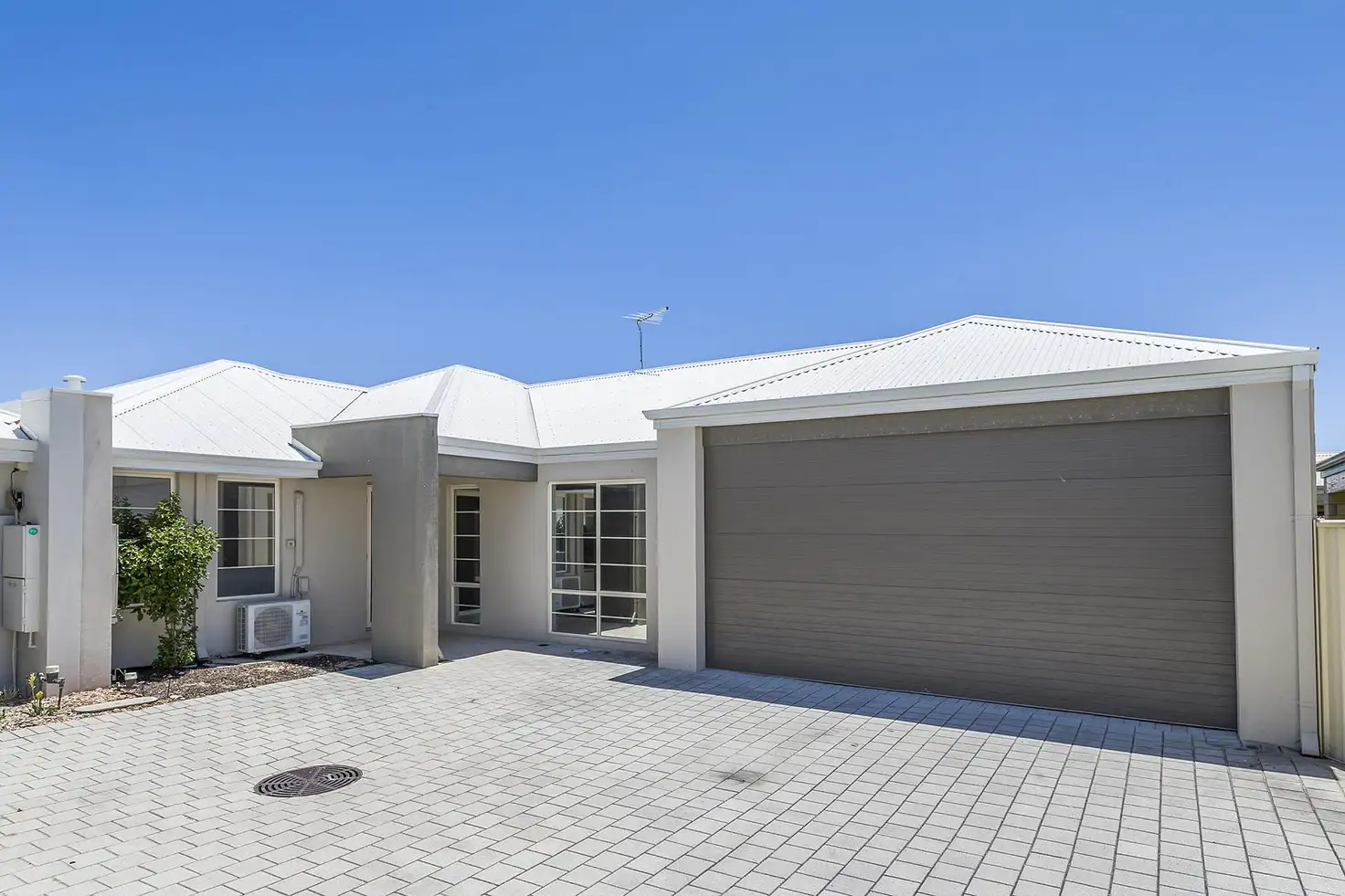 Main view of Homely house listing, 2/35 Birnam Road, Canning Vale WA 6155