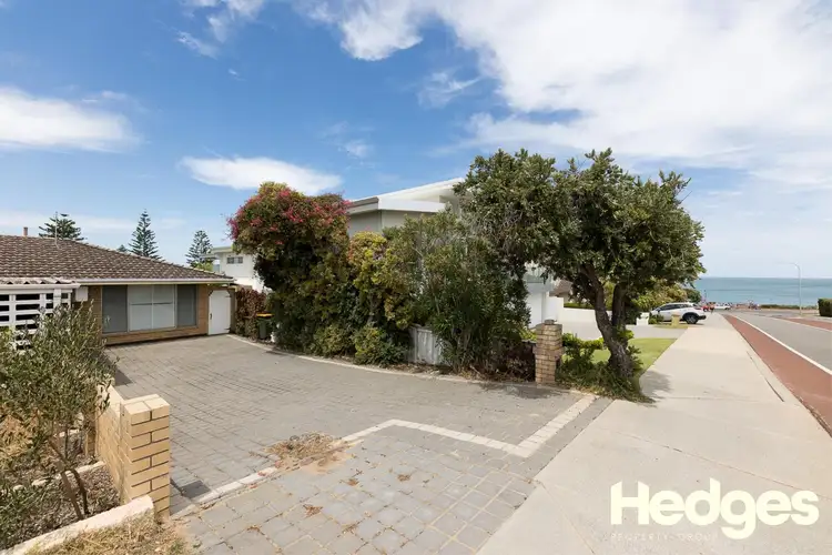 18 Beach Road, Watermans Bay WA 6020