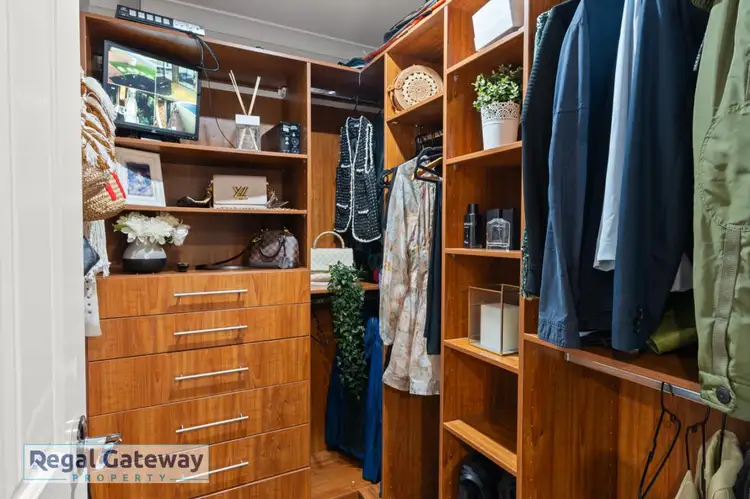 Sixth view of Homely house listing, 3 Jouisannce Bend, Atwell WA 6164