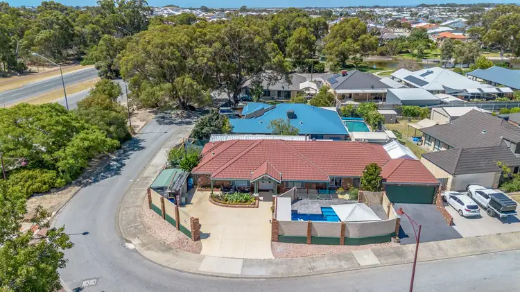 32 Glenelg Way, Meadow Springs WA 6210