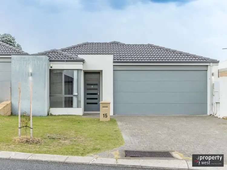15 Vignerons Loop, Hocking WA 6065