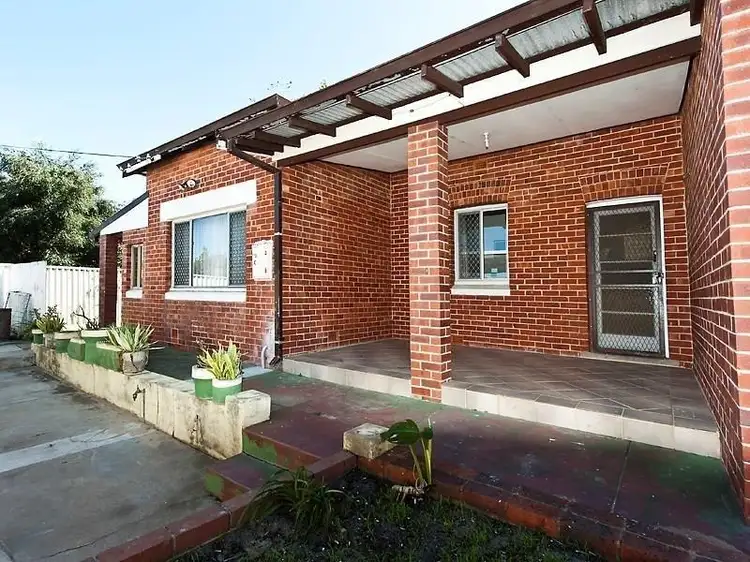 REAR/66 Ruby Street