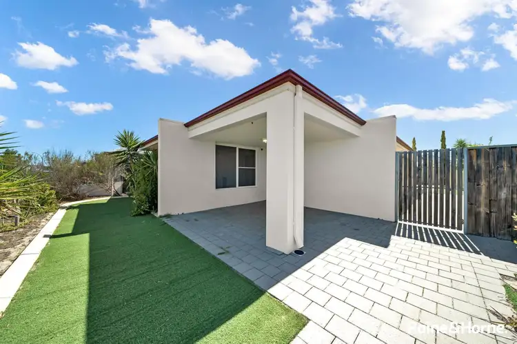 2/11 Castlefern Street, Ellenbrook WA 6069