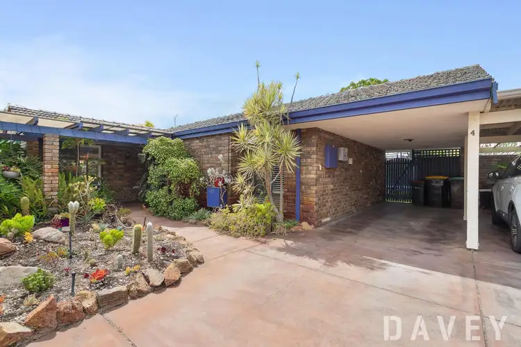 4/4 Maybole Court, Greenwood WA 6024
