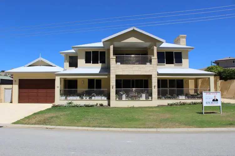 16 Russley Grove, Yanchep WA 6035