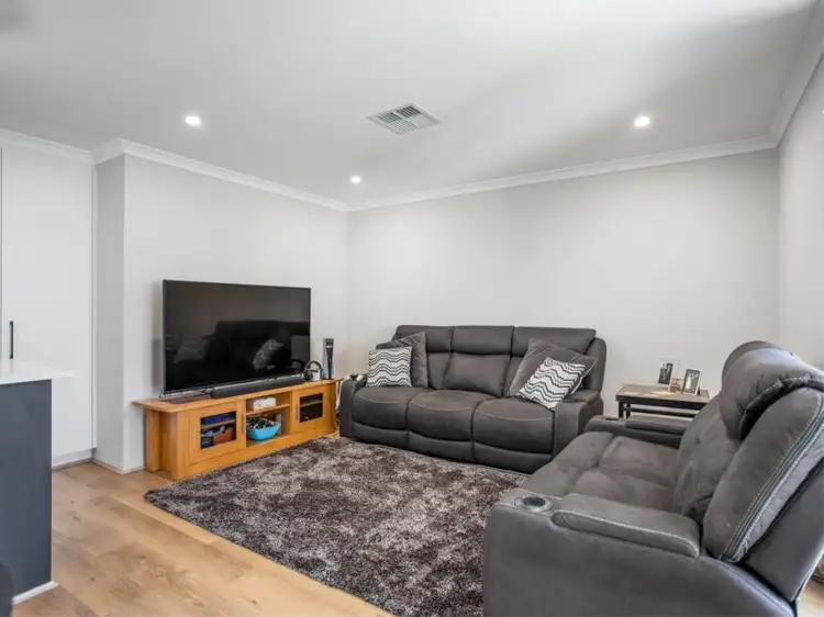 Seventh view of Homely house listing, 8 Loa Close, Southern River WA 6110