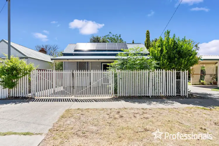 10 Ewart Street, Midvale WA 6056