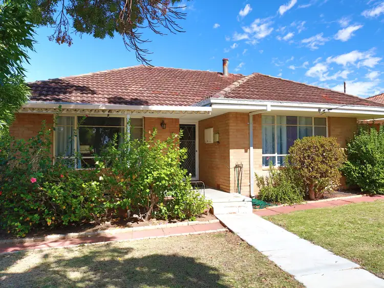10 Gayfer Street, Corrigin WA 6375