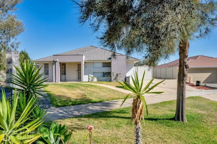 7 Tamala Court, Golden Bay WA 6174