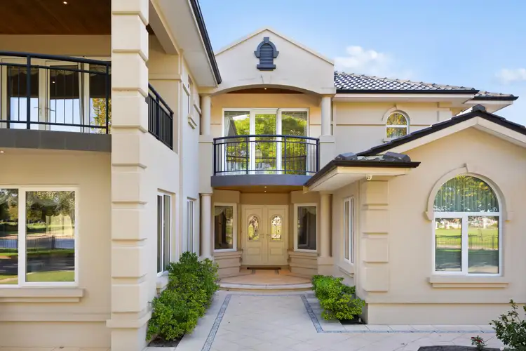 2 Burford Place