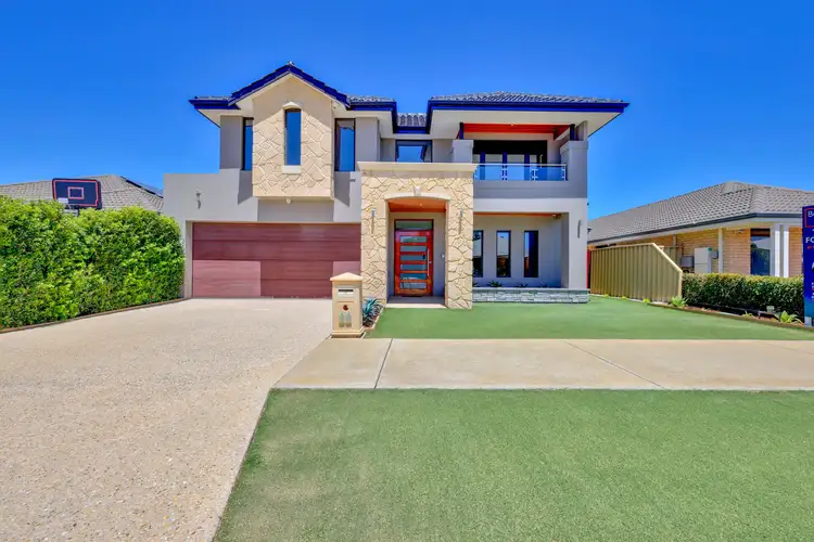 27 Turtledove Road