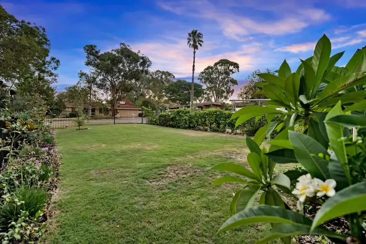10 Corby Lane, Carine WA 6020