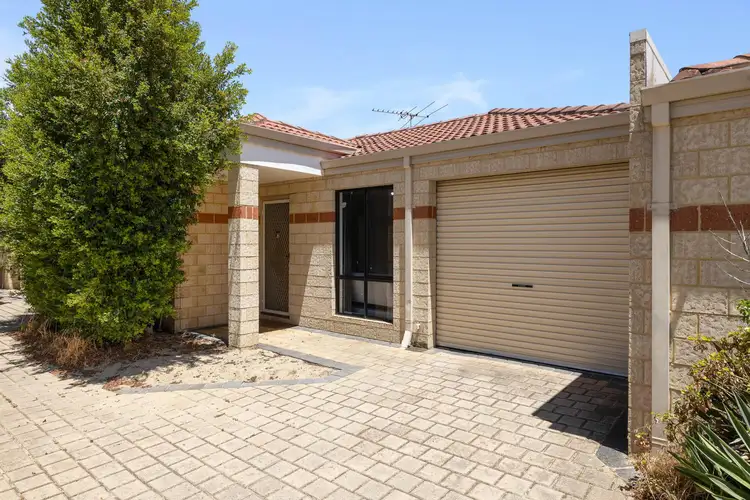 3/15 Deering Street