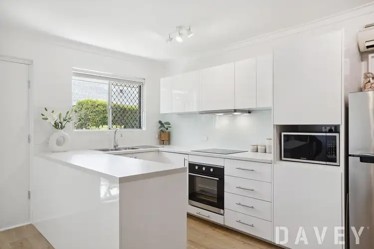 17/12 Hastings Street