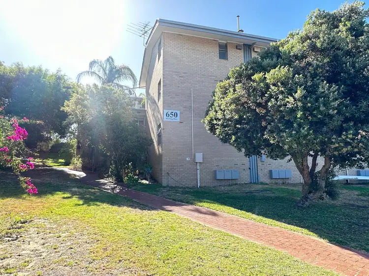 9/650 Stirling Highway