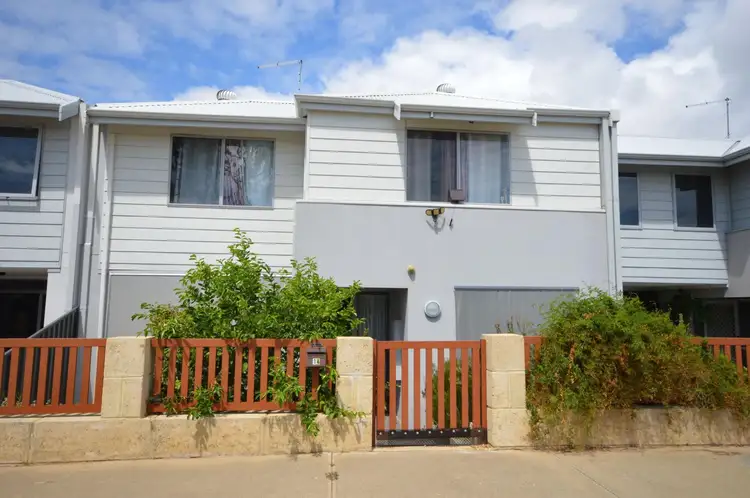 14 Stirling Street, Mandurah WA 6210