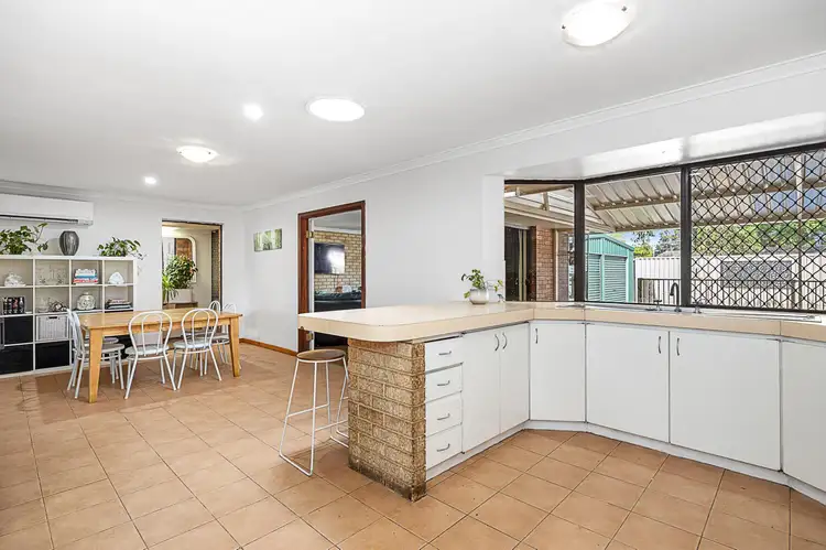 Sixth view of Homely house listing, 6 Coran Place, Camillo WA 6111