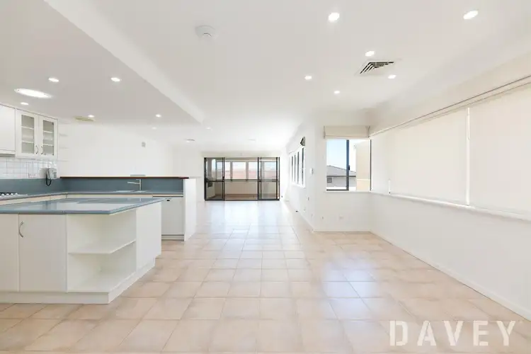 3 Laguna Way