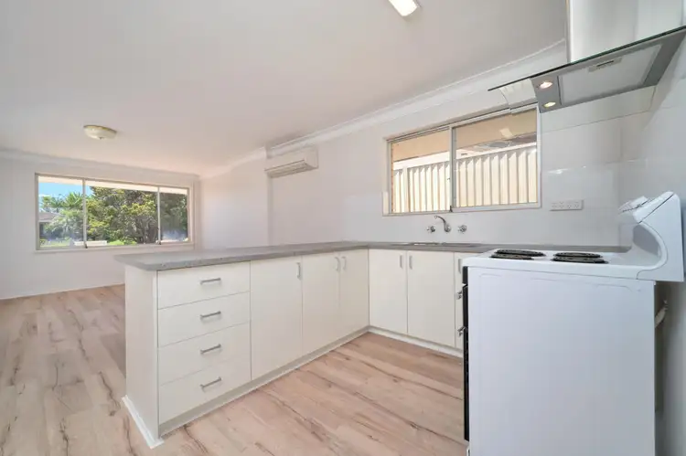 Fourth view of Homely semi-detached listing, 524B Morley Drive, Morley WA 6062