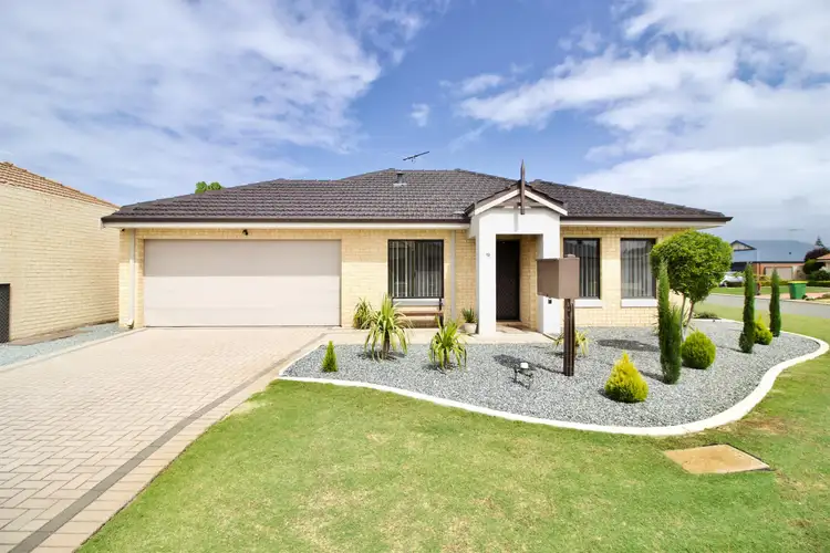 19 Mosedale Loop, Waikiki WA 6169