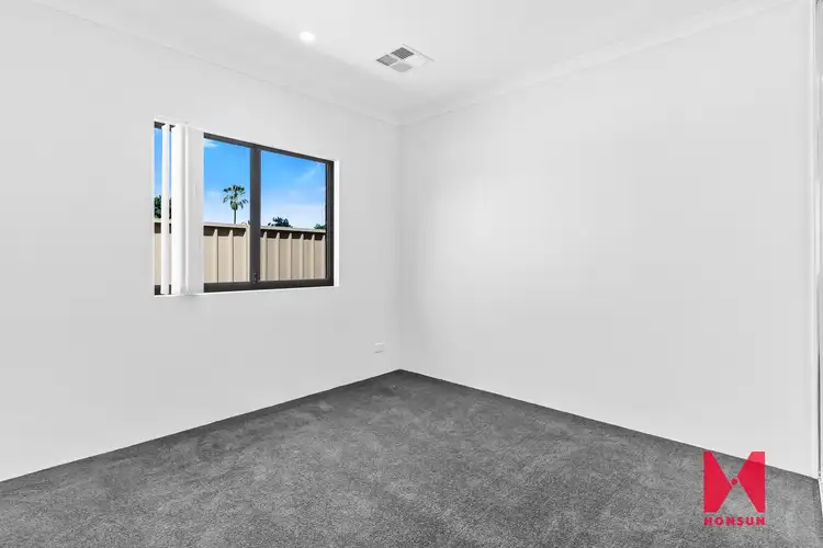 Sixth view of Homely house listing, b/27 BUSHBY STREET, Midvale WA 6056