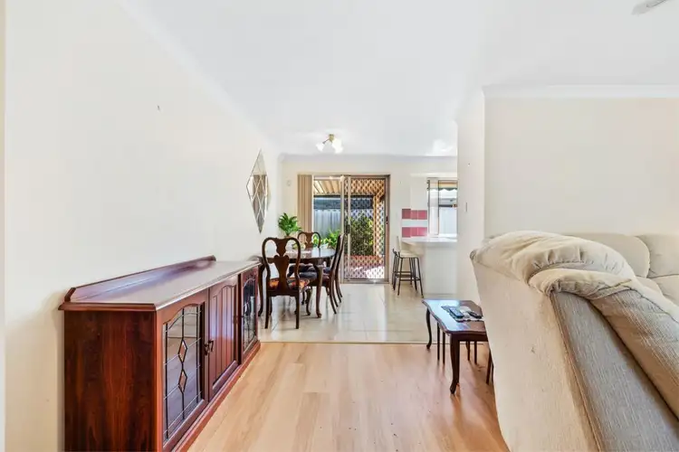 10/5 Flametree Place, Beechboro WA 6063