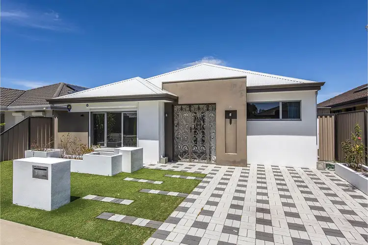 19 Torino Crescent, Piara Waters WA 6112