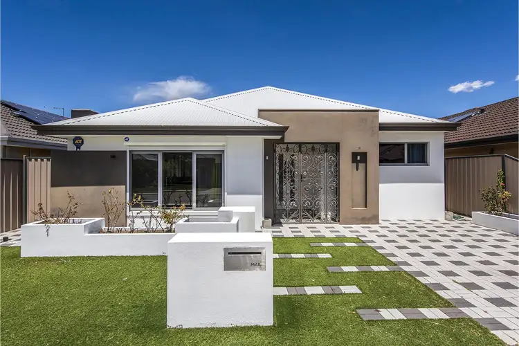 Second view of Homely house listing, 19 Torino Crescent, Piara Waters WA 6112