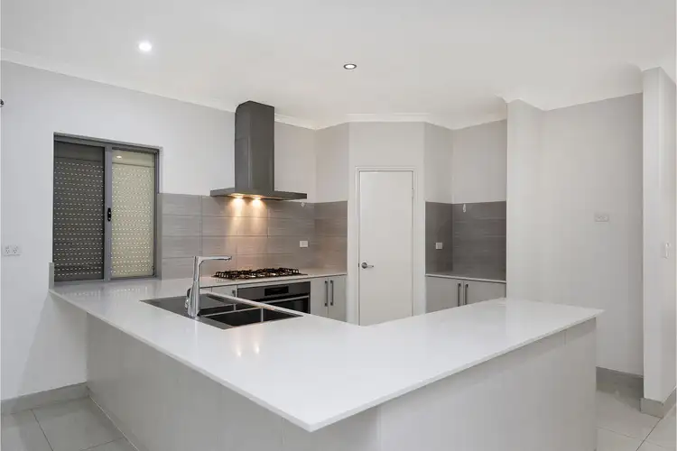 Fifth view of Homely house listing, 19 Torino Crescent, Piara Waters WA 6112