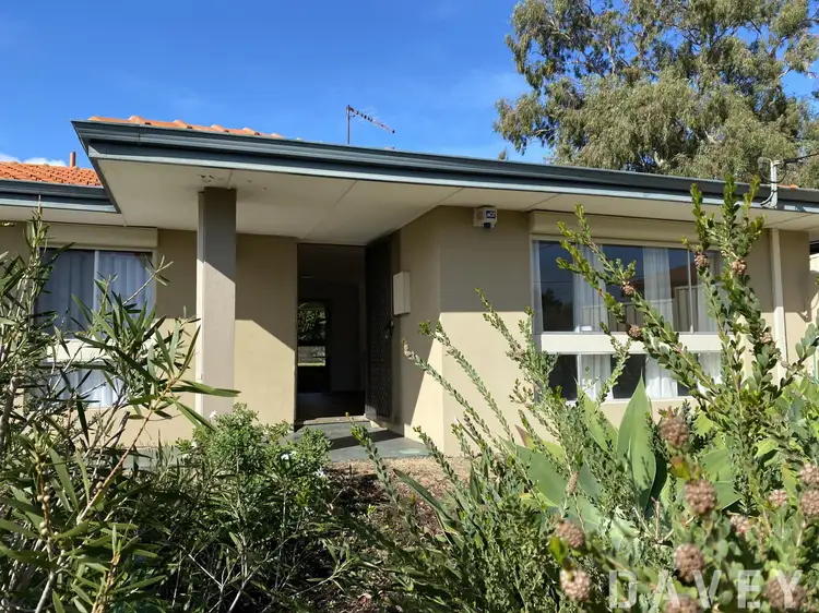 12 Elder Place
