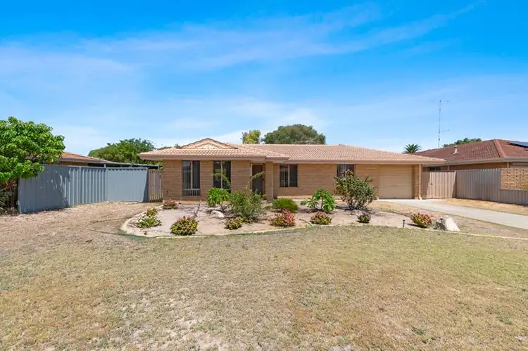 3 Spinnaker Close