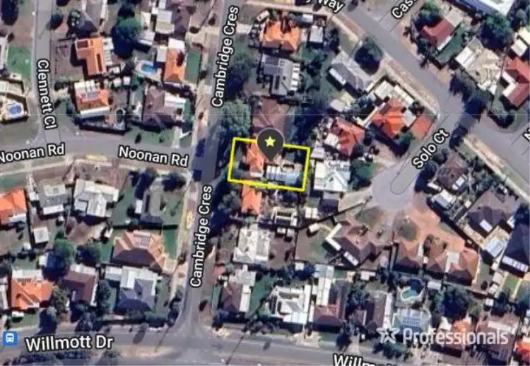 8 Cambridge Crescent, Cooloongup WA 6168
