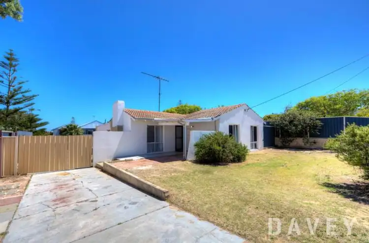 8 Gage Street, Two Rocks WA 6037