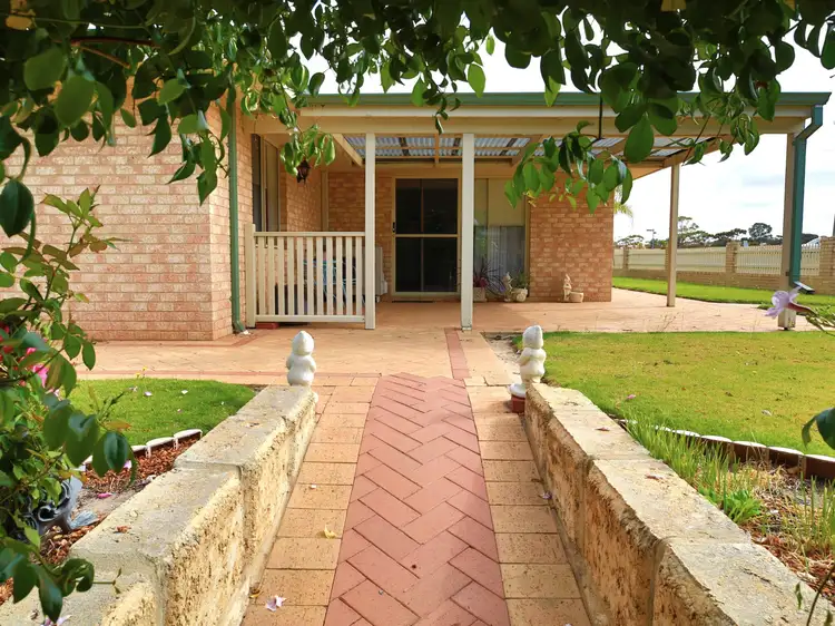 26 Gumtree Drive, Lake Grace WA 6353